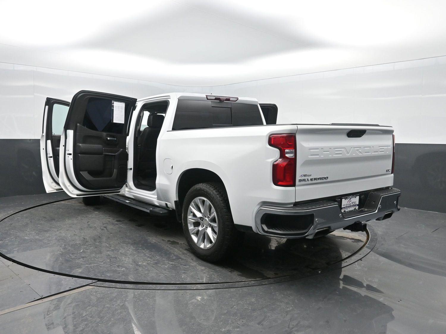 Used 2020 Summit White Chevrolet LTZ image 51