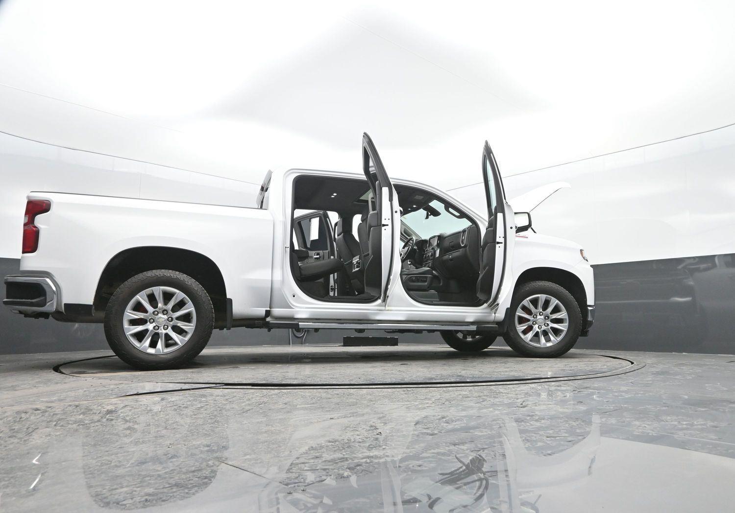 Used 2020 Summit White Chevrolet LTZ image 56