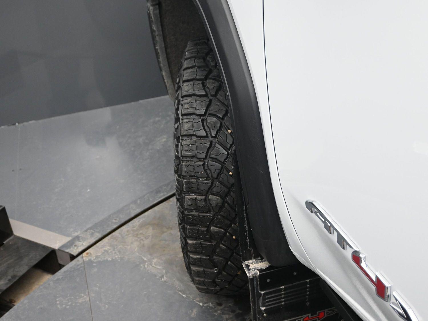 Used 2026 Summit White GMC AT4X image 5