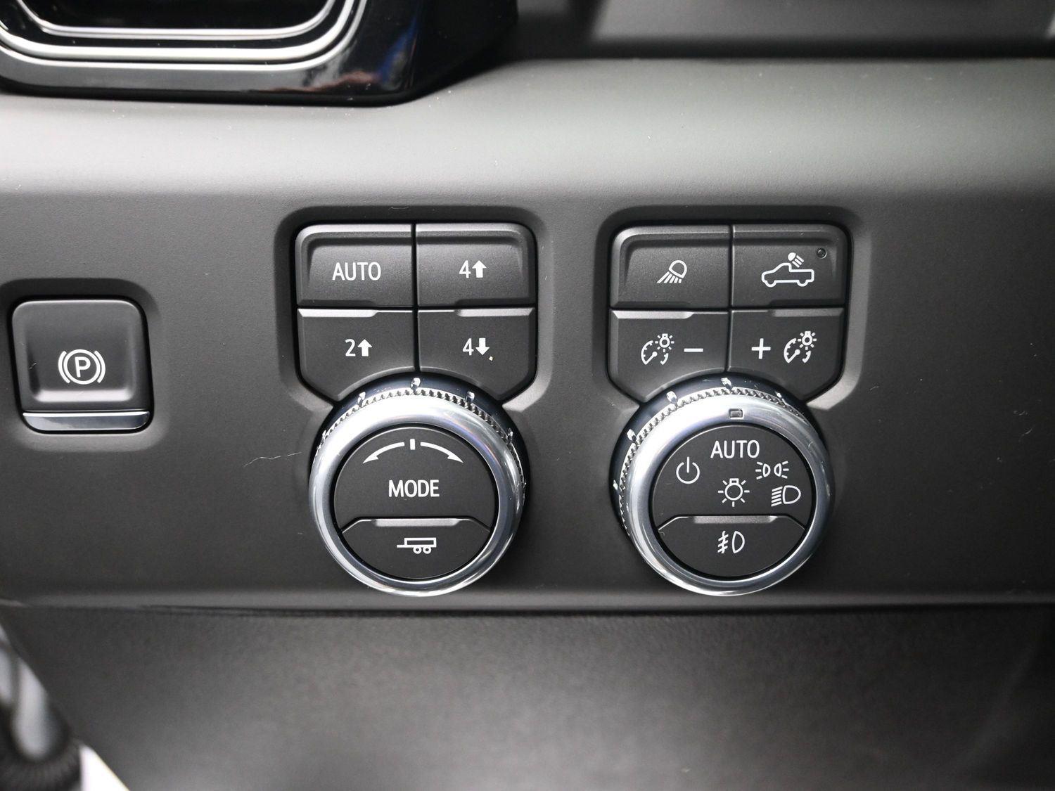 Used 2026 Summit White GMC AT4X image 26