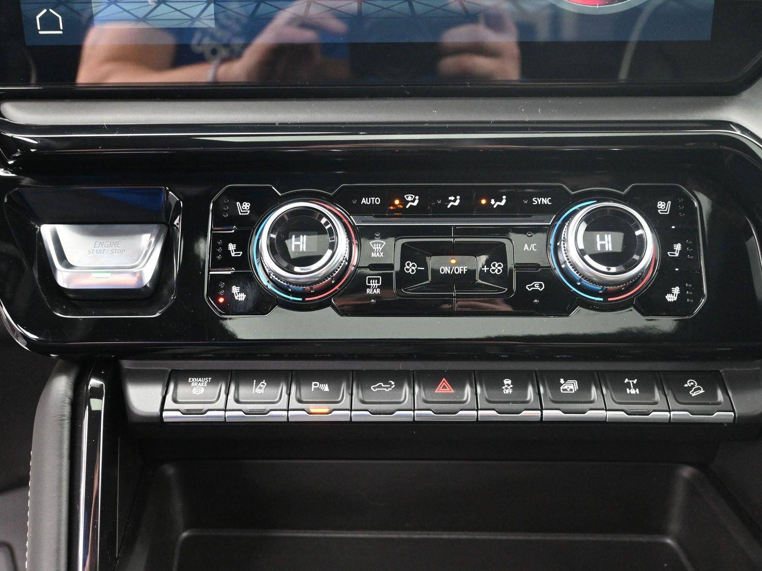 Used 2026 Summit White GMC AT4X image 34