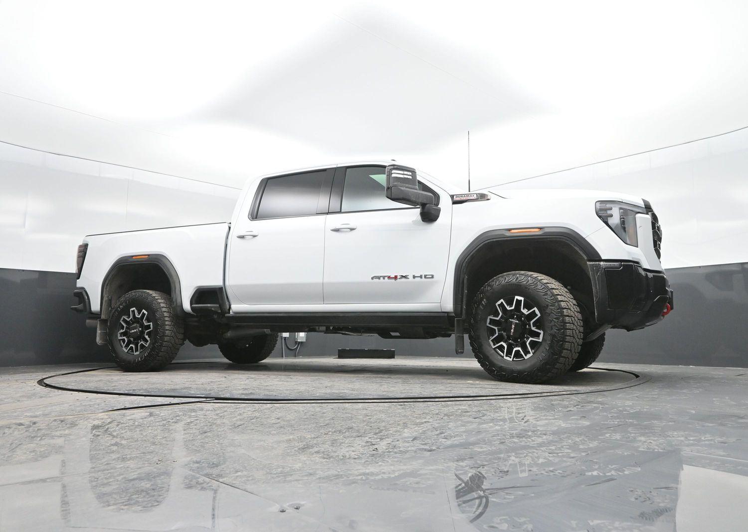 Used 2026 Summit White GMC AT4X image 41