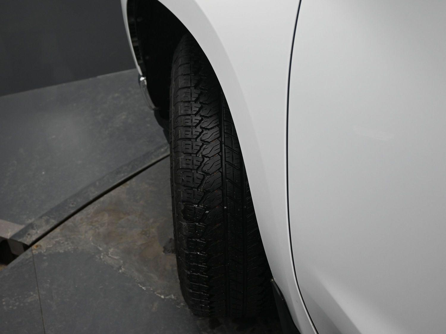 Used 2020 Summit White Chevrolet LTZ image 5