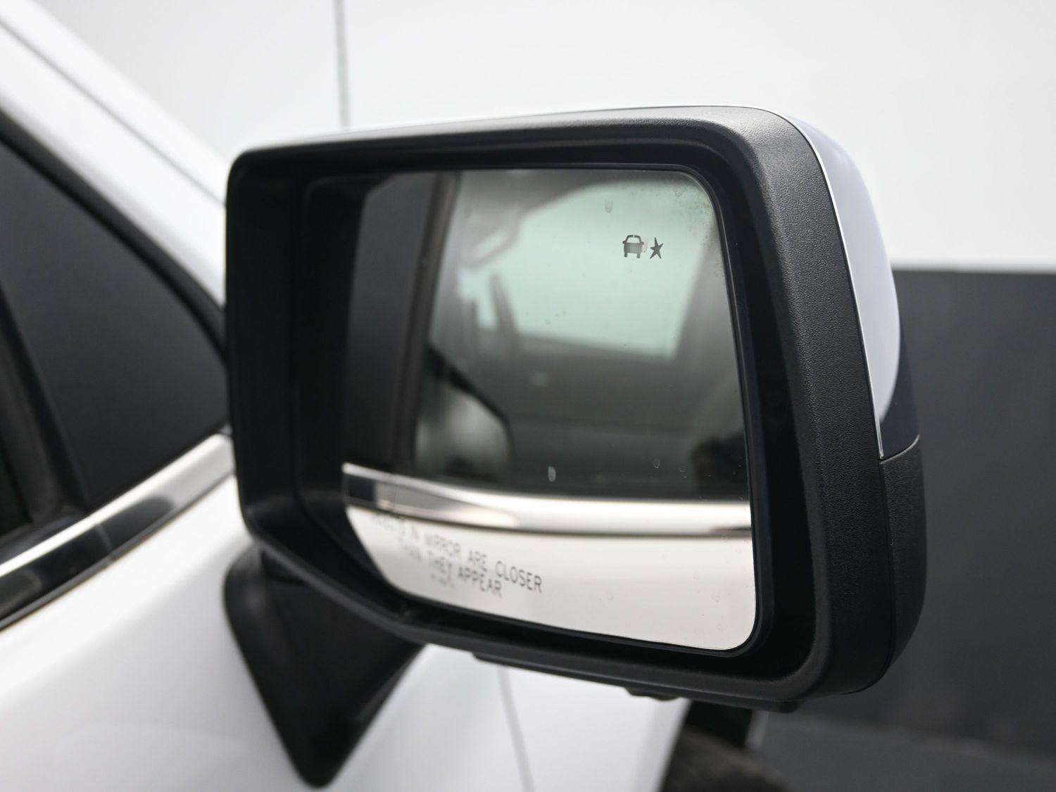 Used 2020 Summit White Chevrolet LTZ image 9