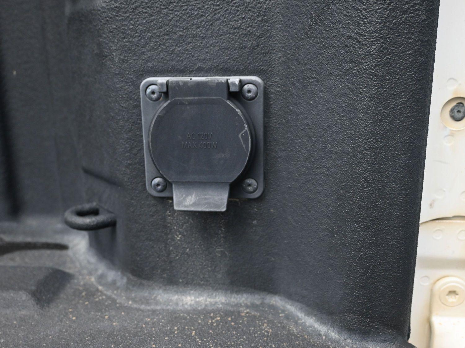 Used 2020 Summit White Chevrolet LTZ image 20