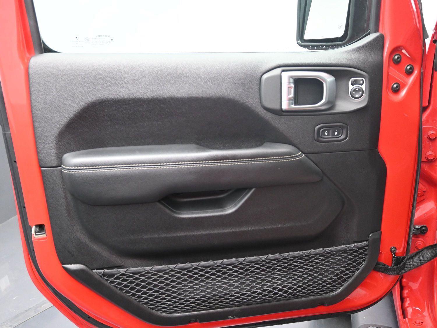 Used 2020 Firecracker Red Clearcoat Jeep Rubicon image 16