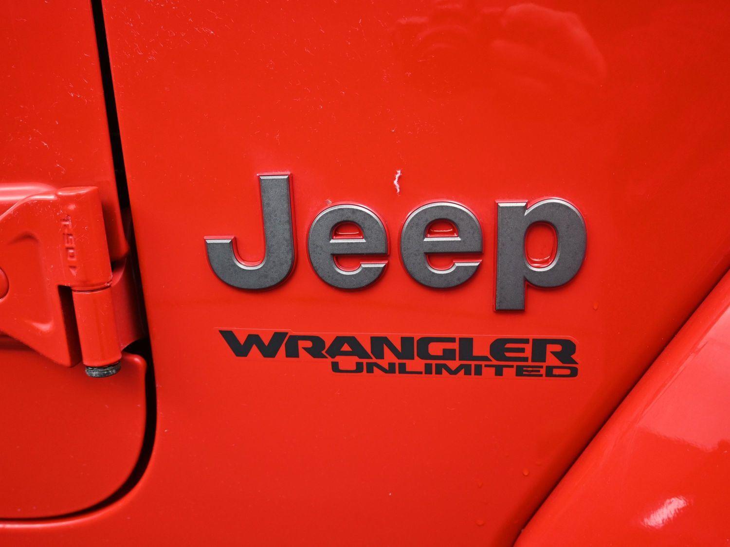 Used 2020 Firecracker Red Clearcoat Jeep Rubicon image 7