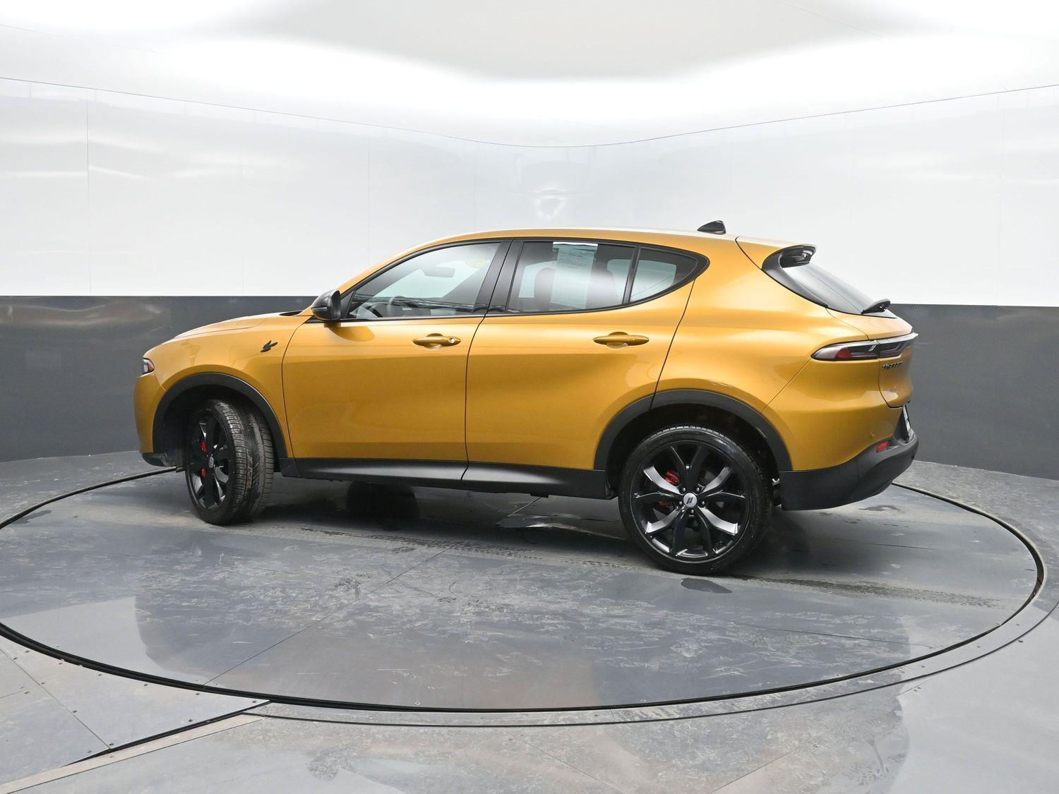 Used 2024 Acapulco Gold Dodge GT image 35