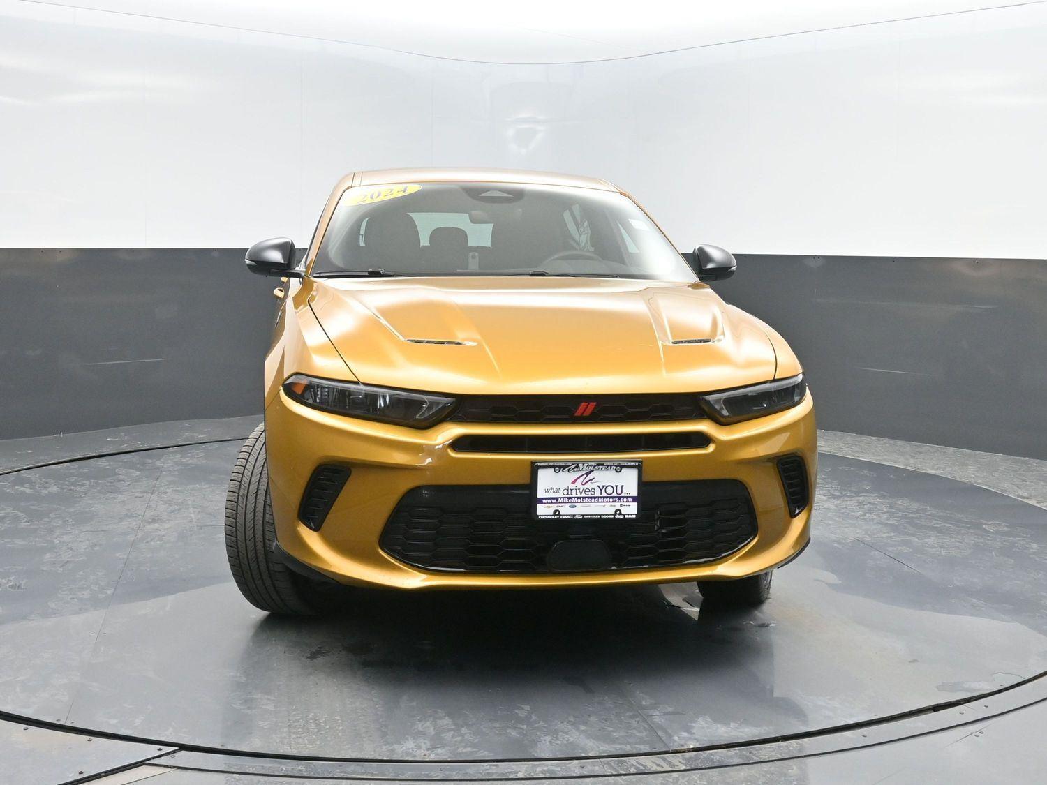 Used 2024 Acapulco Gold Dodge GT image 37