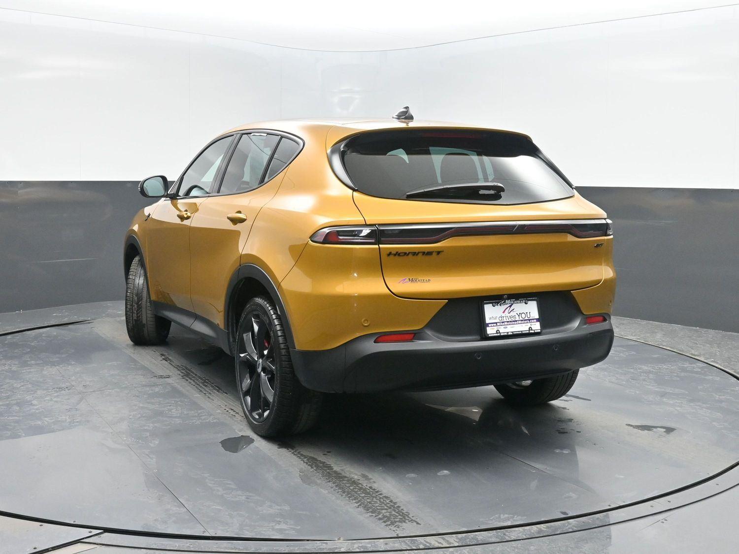 Used 2024 Acapulco Gold Dodge GT image 38