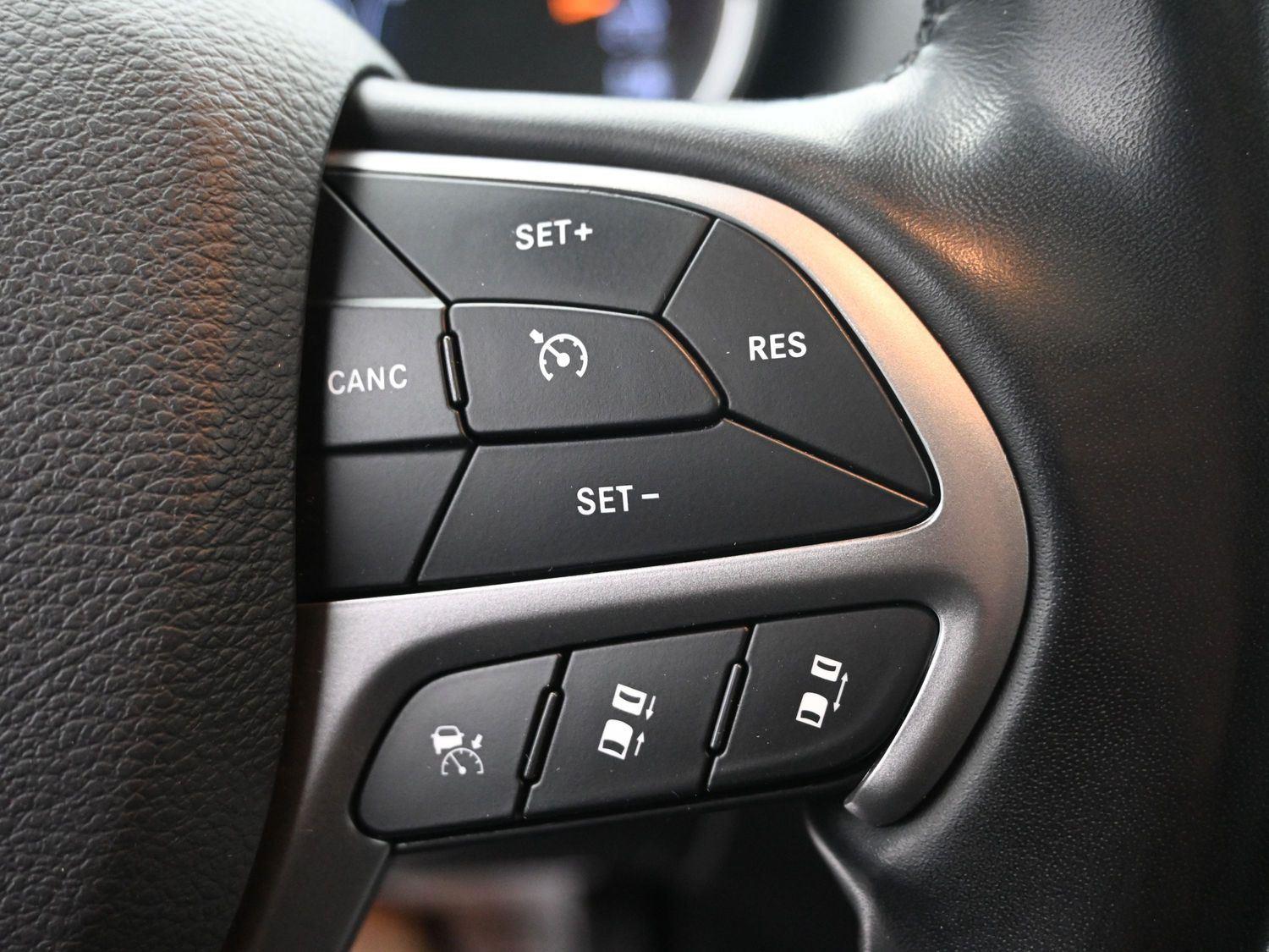 Used 2021 GRAY JEEP  image 21