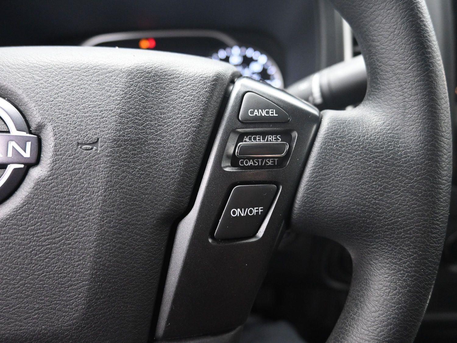 Used 2023  NISSAN  image 18