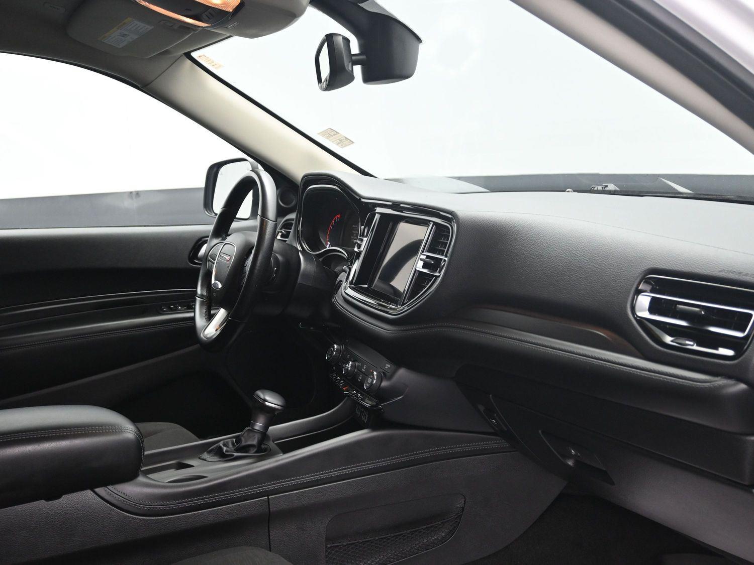 Used 2022 White Knuckle Clearcoat Dodge SXT image 9