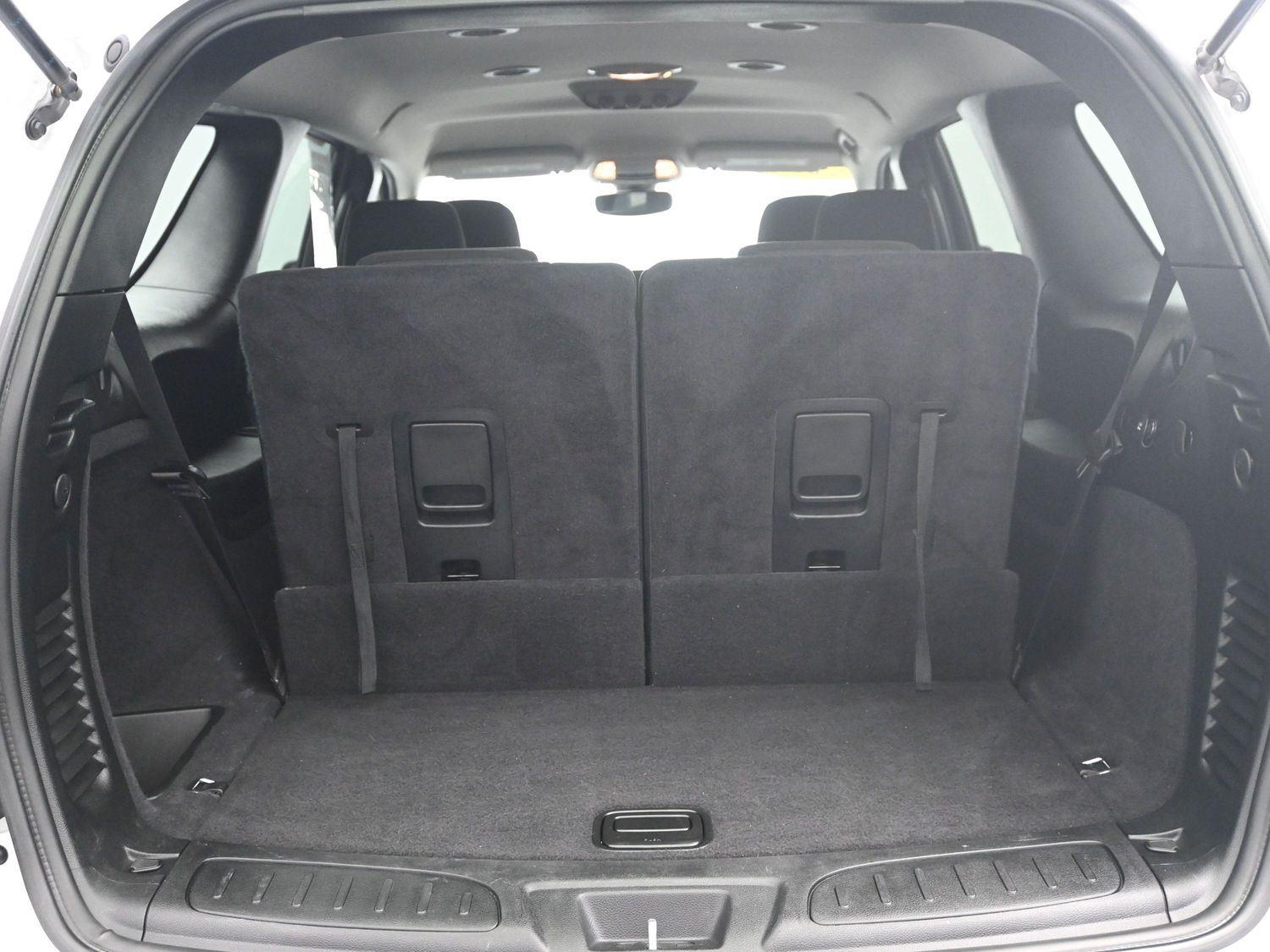 Used 2022 White Knuckle Clearcoat Dodge SXT image 14