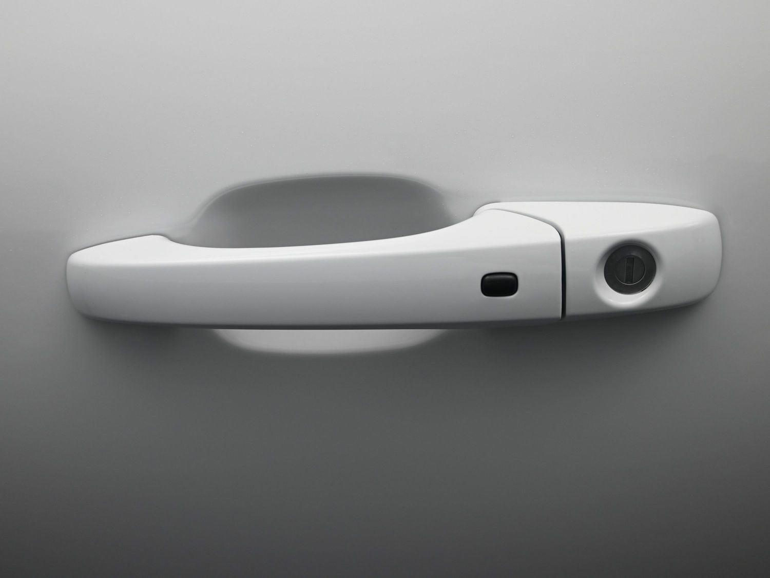 Used 2022 White Knuckle Clearcoat Dodge SXT image 15