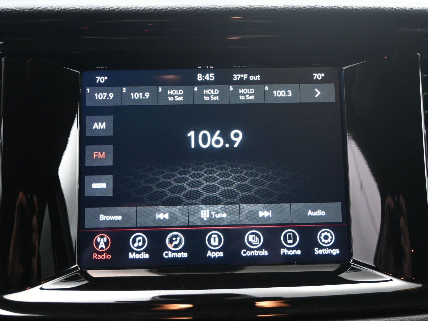 Used 2022 White Knuckle Clearcoat Dodge SXT image 24