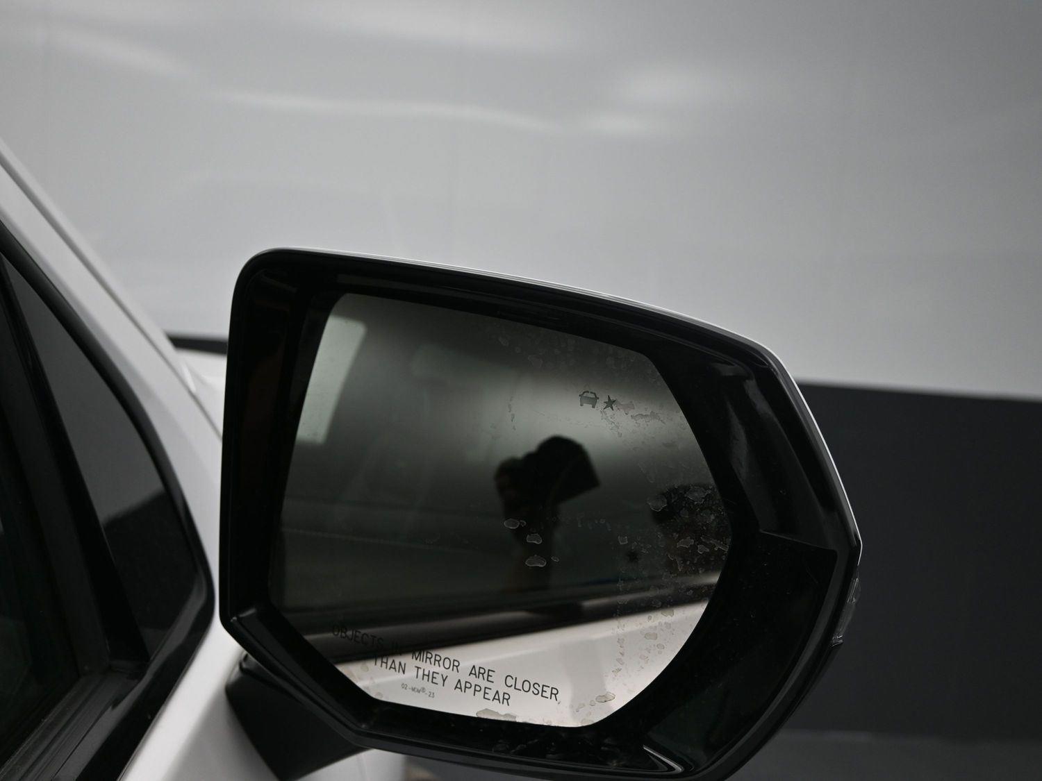 Used 2023 Crystal White Tricoat Cadillac 4WD Sport Platinum image 6