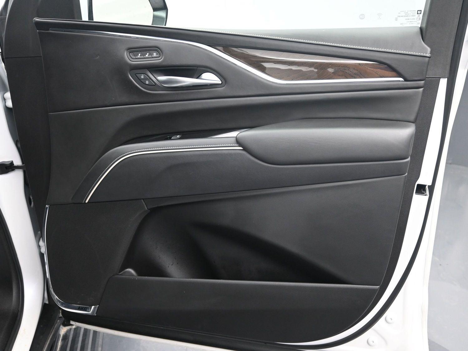 Used 2023 Crystal White Tricoat Cadillac 4WD Sport Platinum image 7