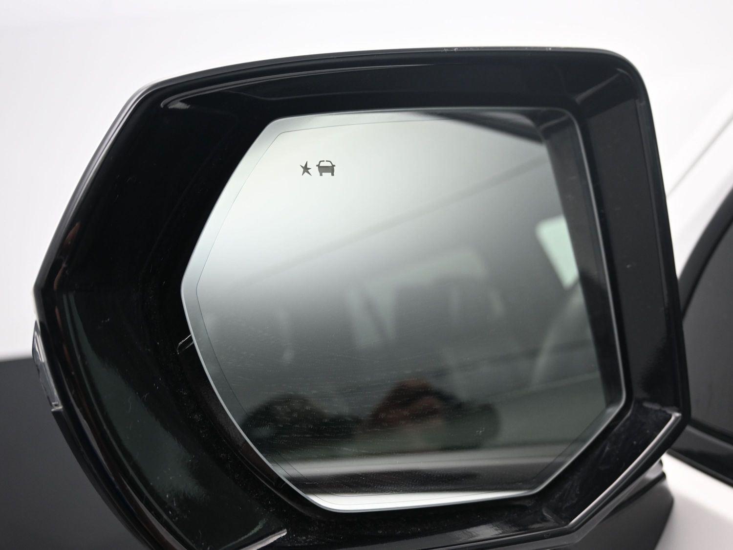 Used 2023 Crystal White Tricoat Cadillac 4WD Sport Platinum image 21