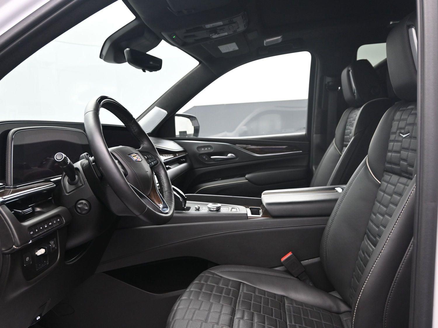 Used 2023 Crystal White Tricoat Cadillac 4WD Sport Platinum image 26