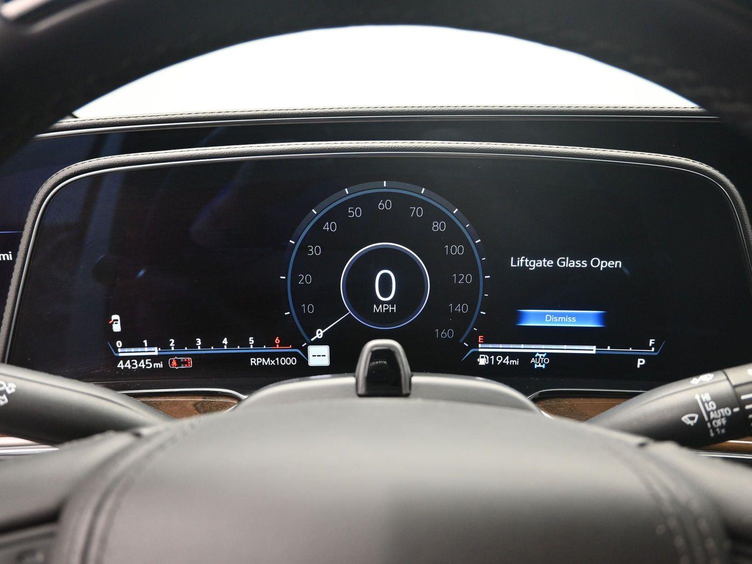 Used 2023 Crystal White Tricoat Cadillac 4WD Sport Platinum image 29