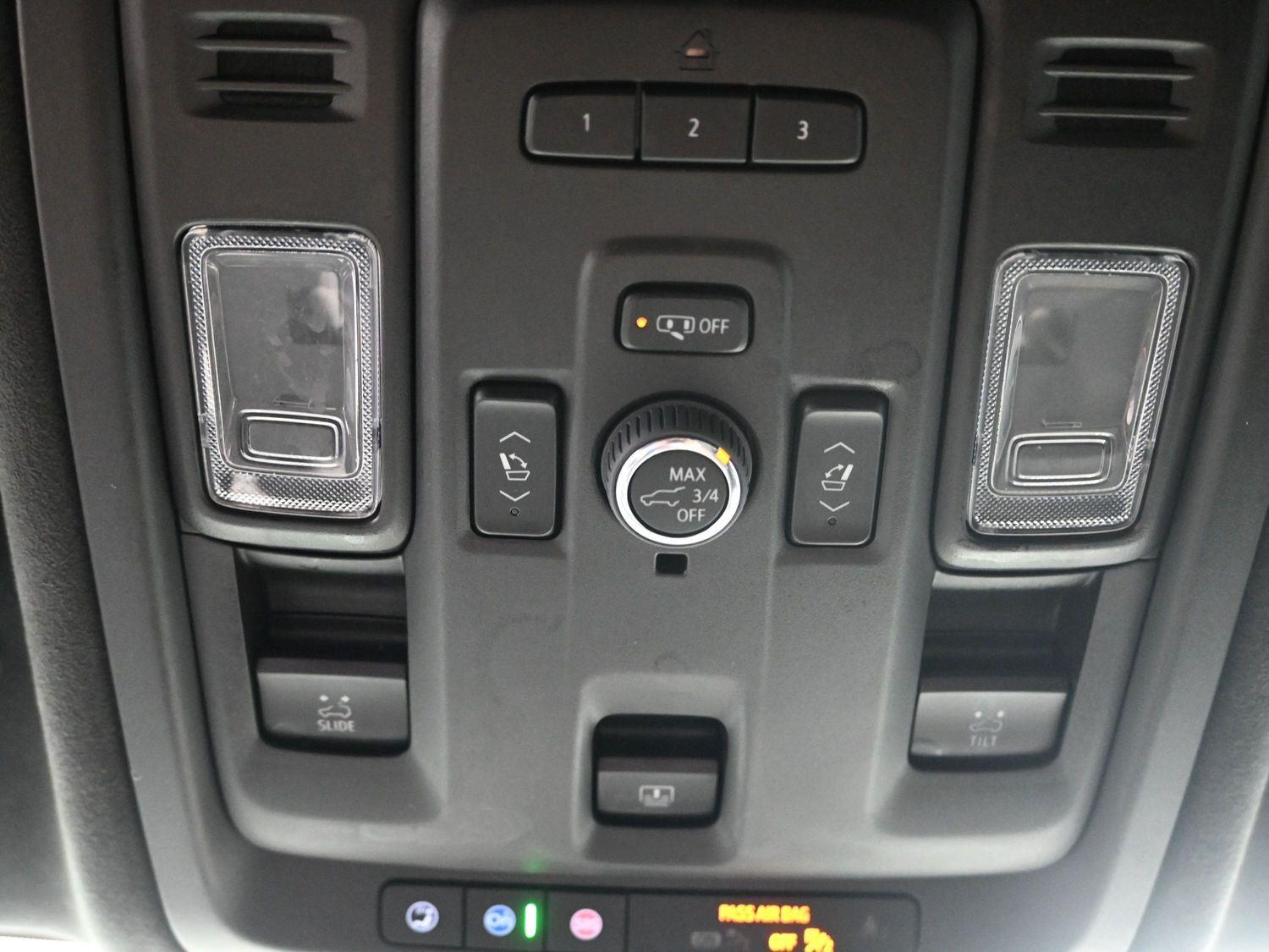 Used 2023 Crystal White Tricoat Cadillac 4WD Sport Platinum image 36