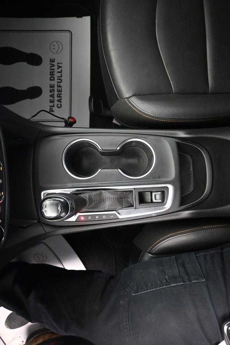 Used 2020 Mosaic Black Metallic Chevrolet LT image 31