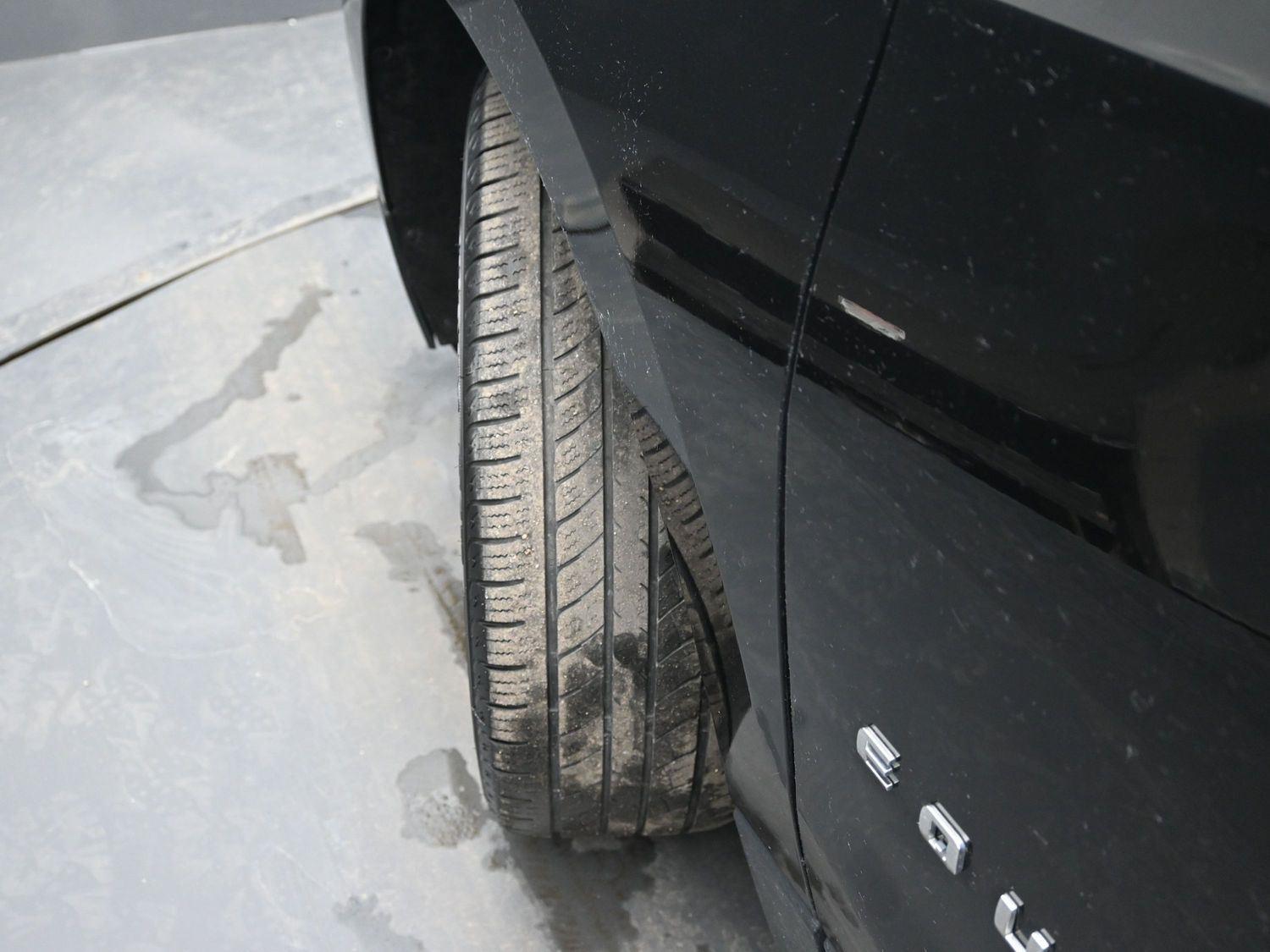 Used 2020 Mosaic Black Metallic Chevrolet LT image 5