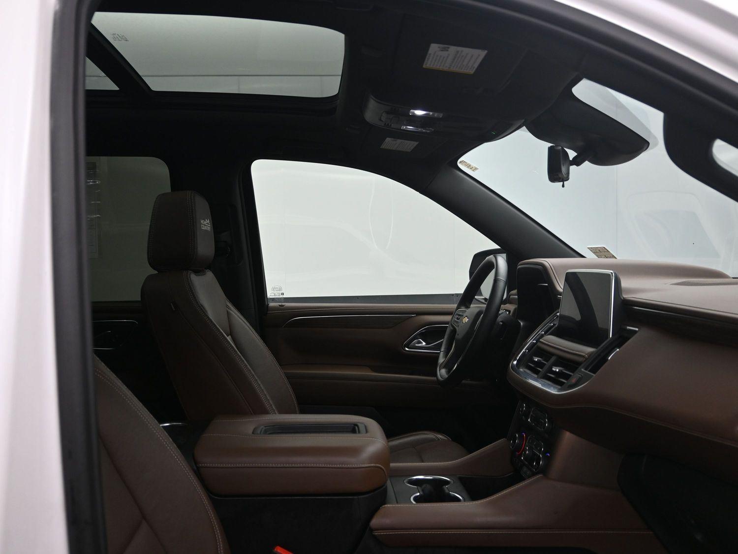 Used 2024 Iridescent Pearl Tricoat Chevrolet High Country image 13