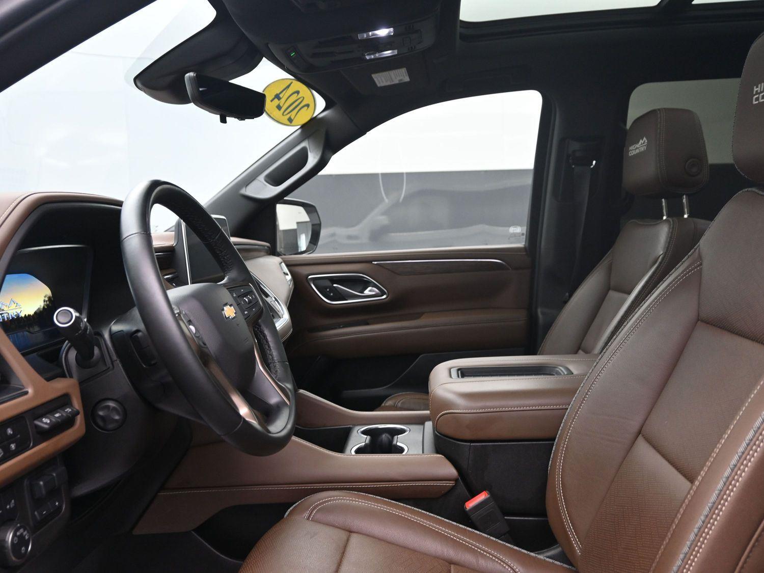 Used 2024 Iridescent Pearl Tricoat Chevrolet High Country image 25