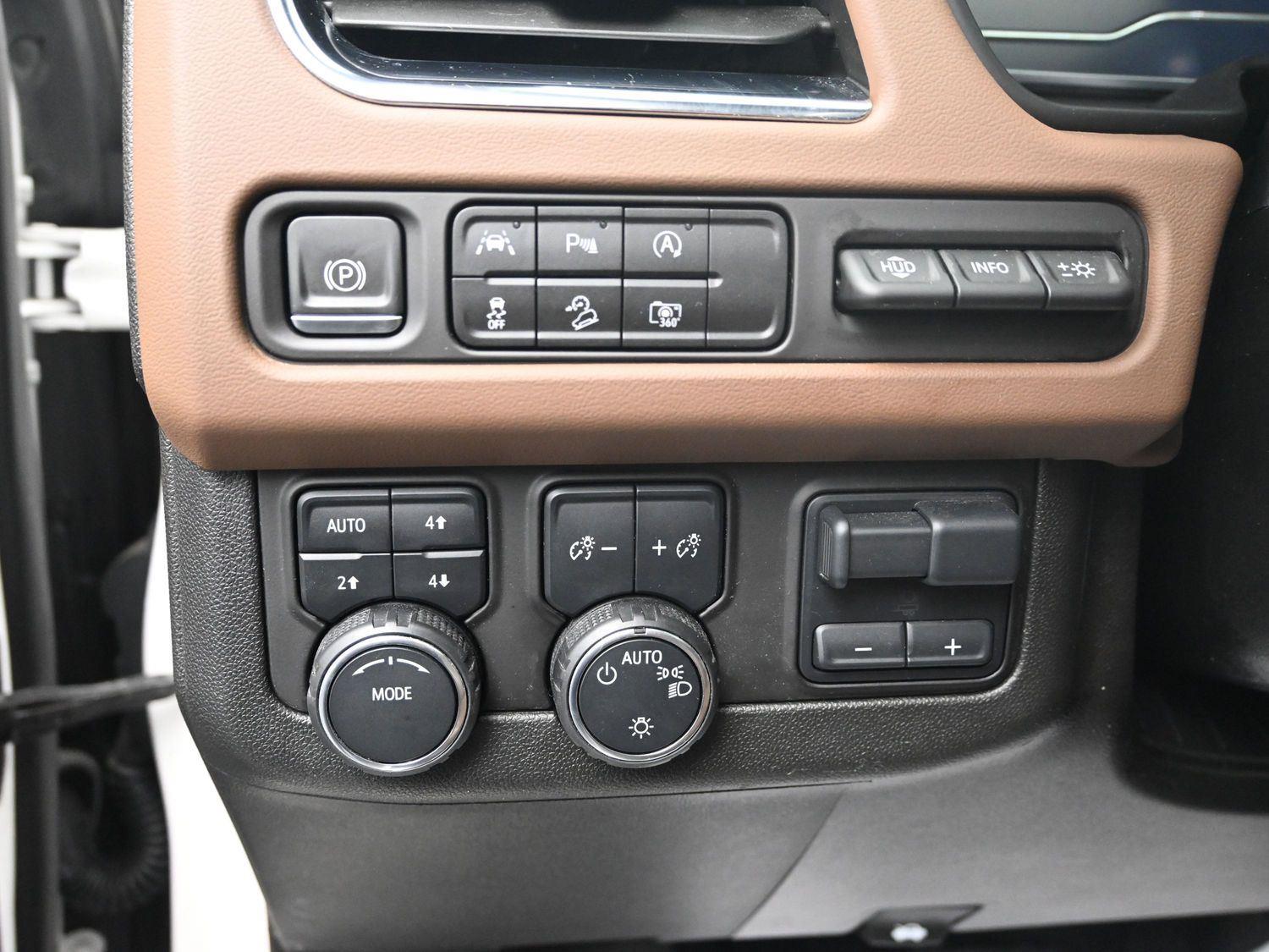 Used 2024 Iridescent Pearl Tricoat Chevrolet High Country image 26