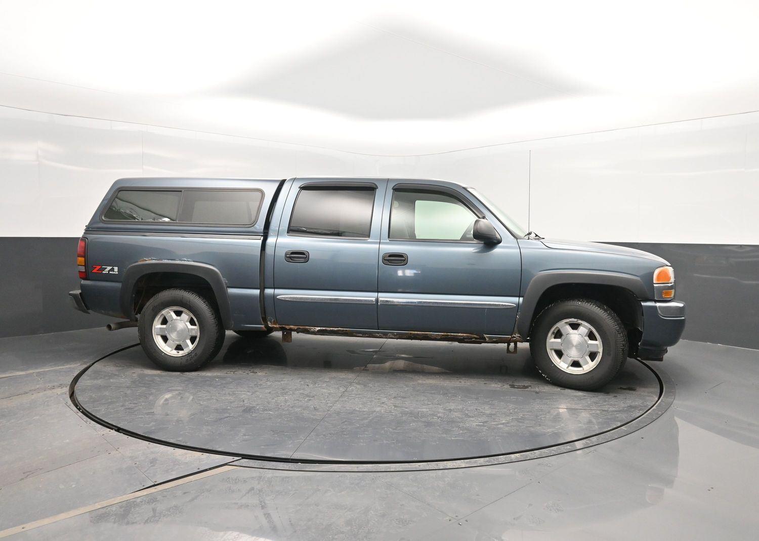 Used 2006  GMC  image 3
