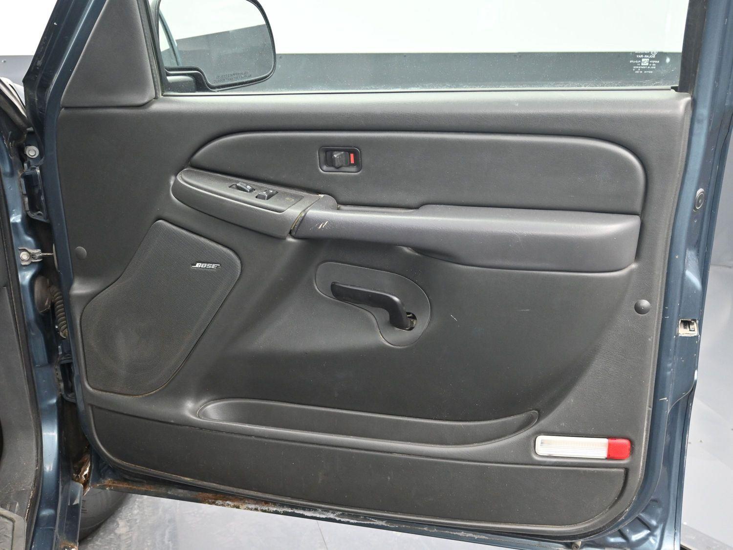Used 2006  GMC  image 6