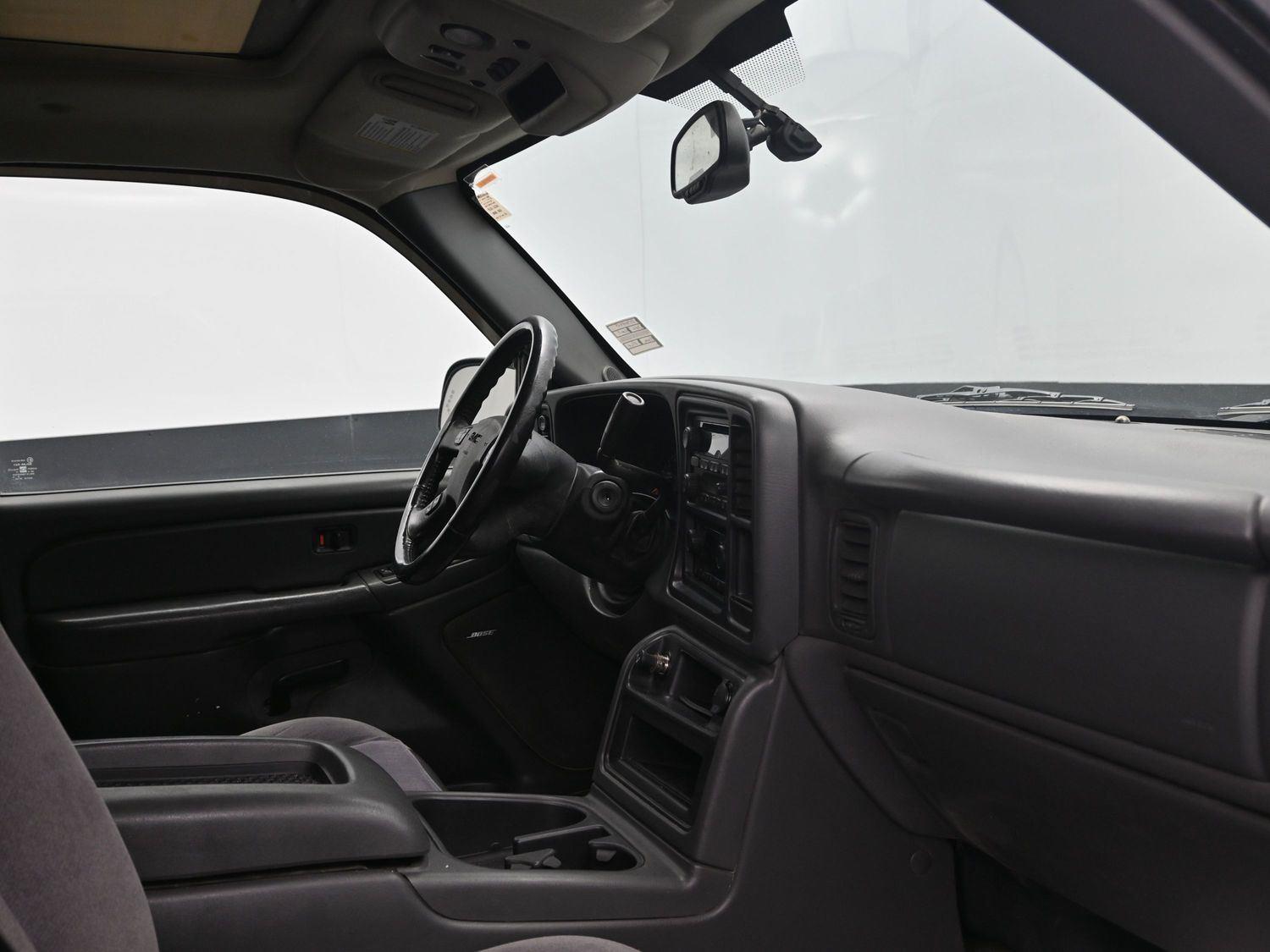 Used 2006  GMC  image 9