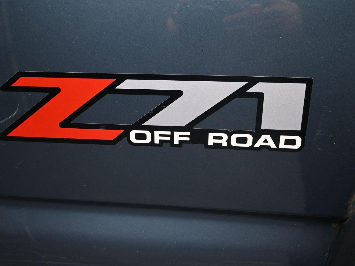 Used 2006  GMC  image 13