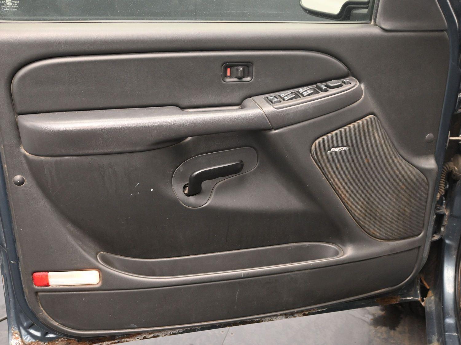 Used 2006  GMC  image 17