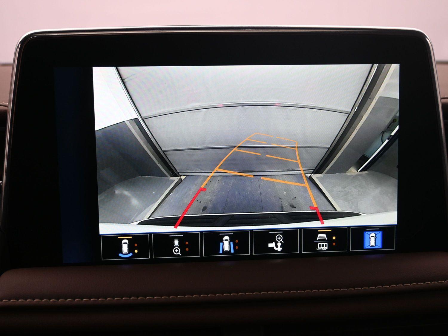 Used 2024 Iridescent Pearl Tricoat Chevrolet High Country image 33