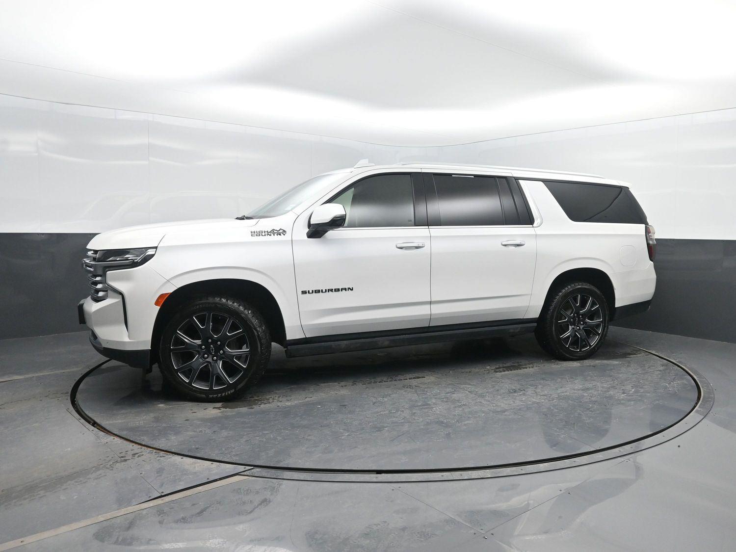 Used 2024 Iridescent Pearl Tricoat Chevrolet High Country image 48