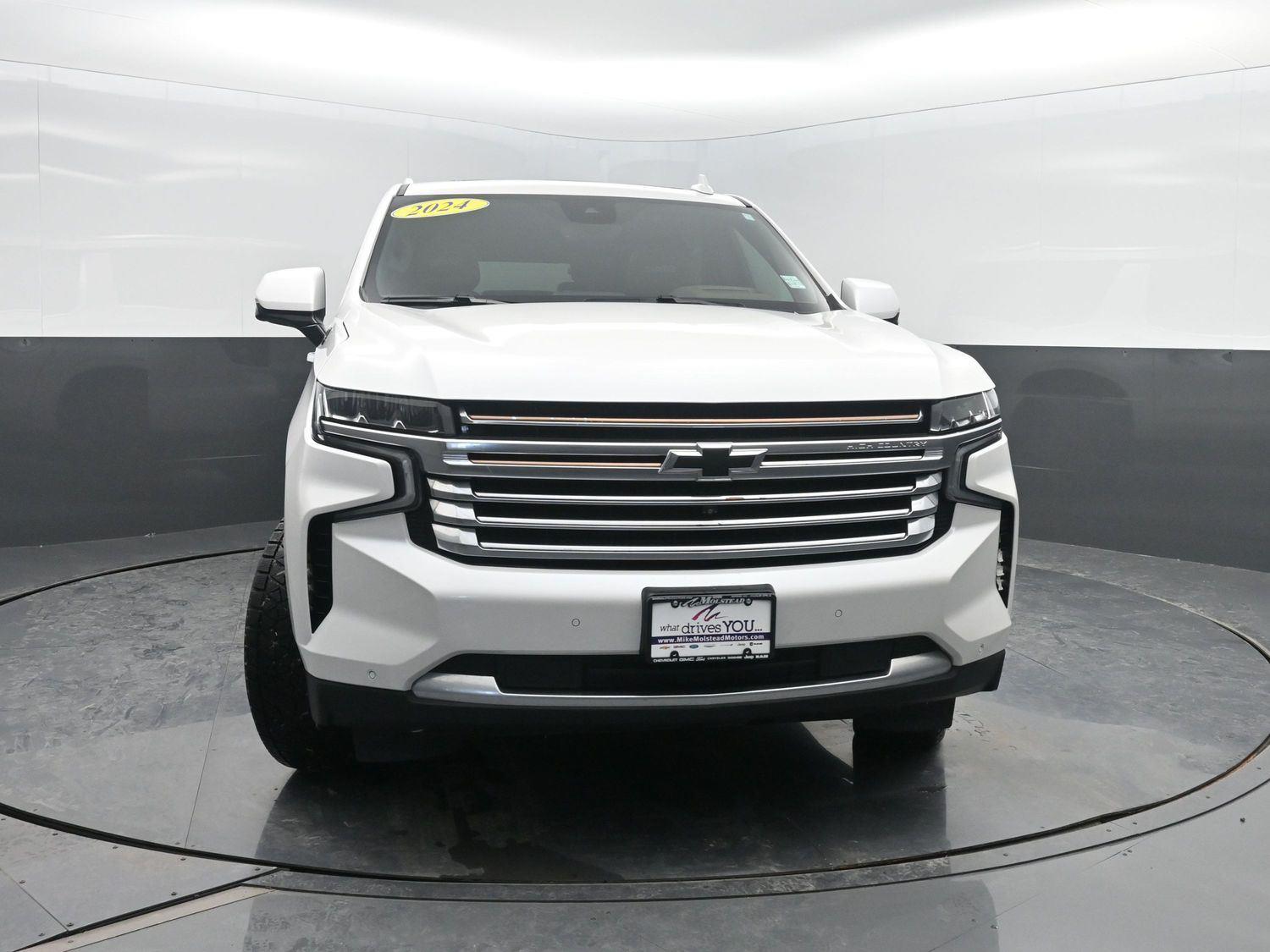 Used 2024 Iridescent Pearl Tricoat Chevrolet High Country image 49