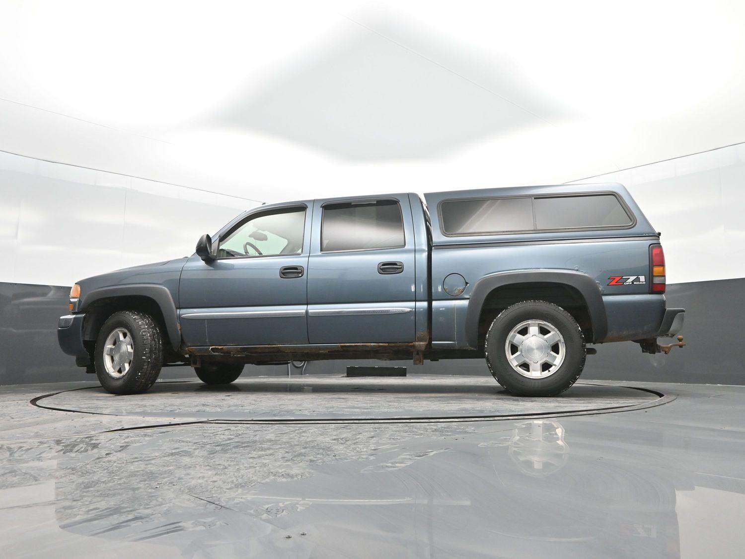 Used 2006  GMC  image 28