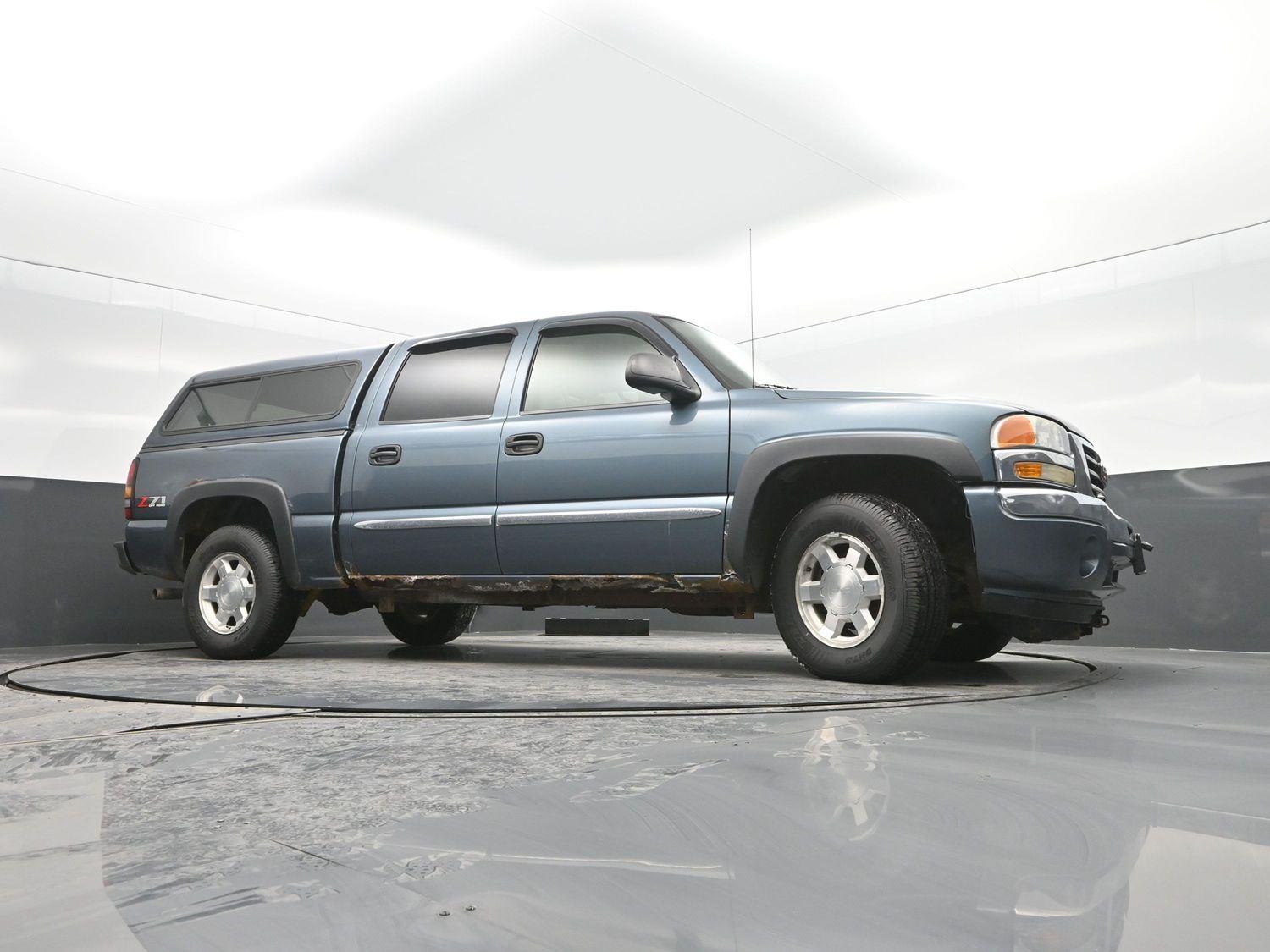 Used 2006  GMC  image 30
