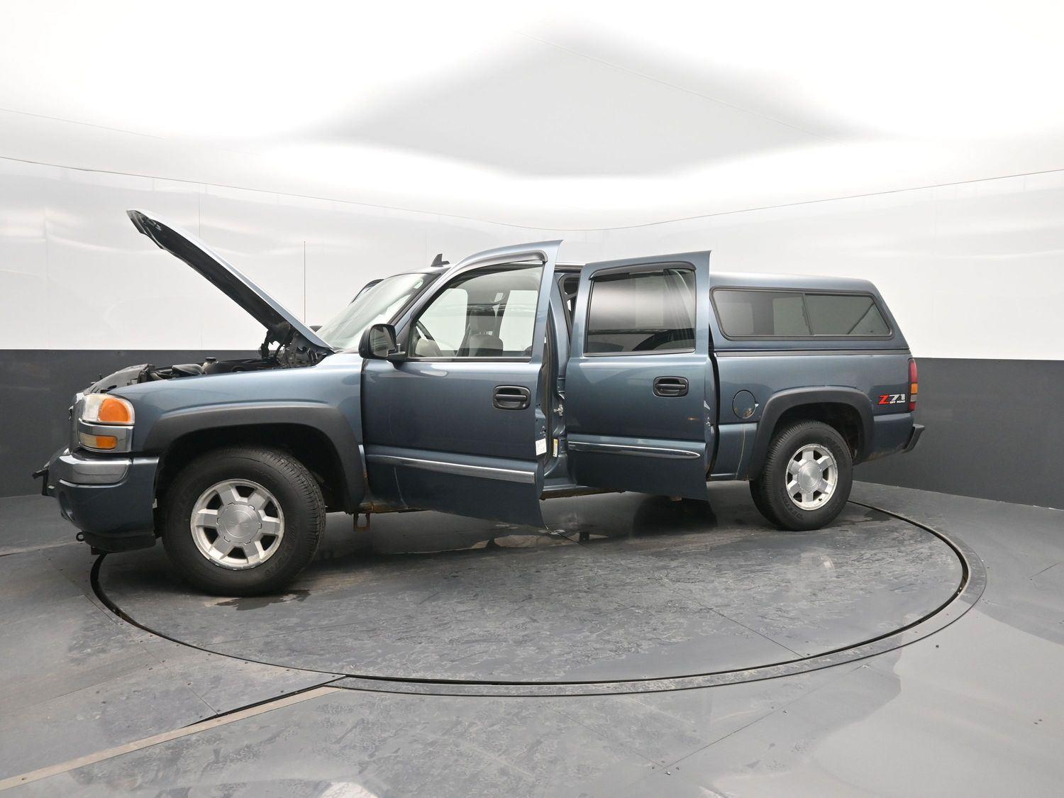 Used 2006  GMC  image 43