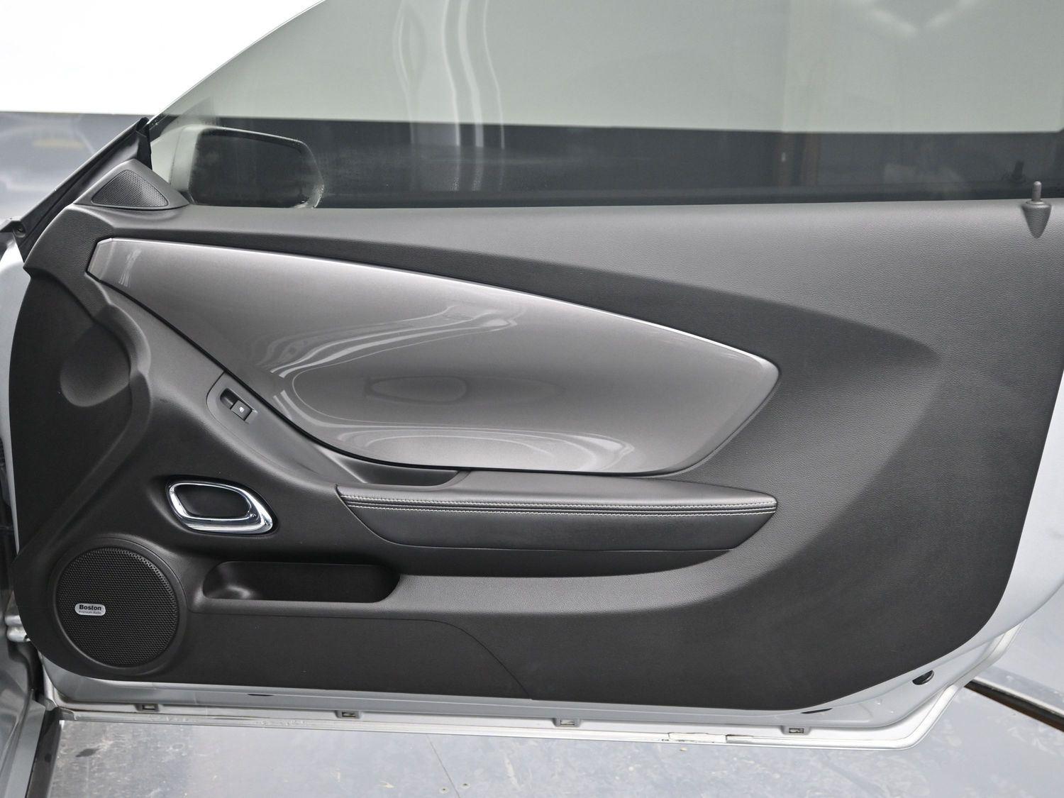 Used 2010 Silver Ice Metallic Chevrolet 2SS image 7