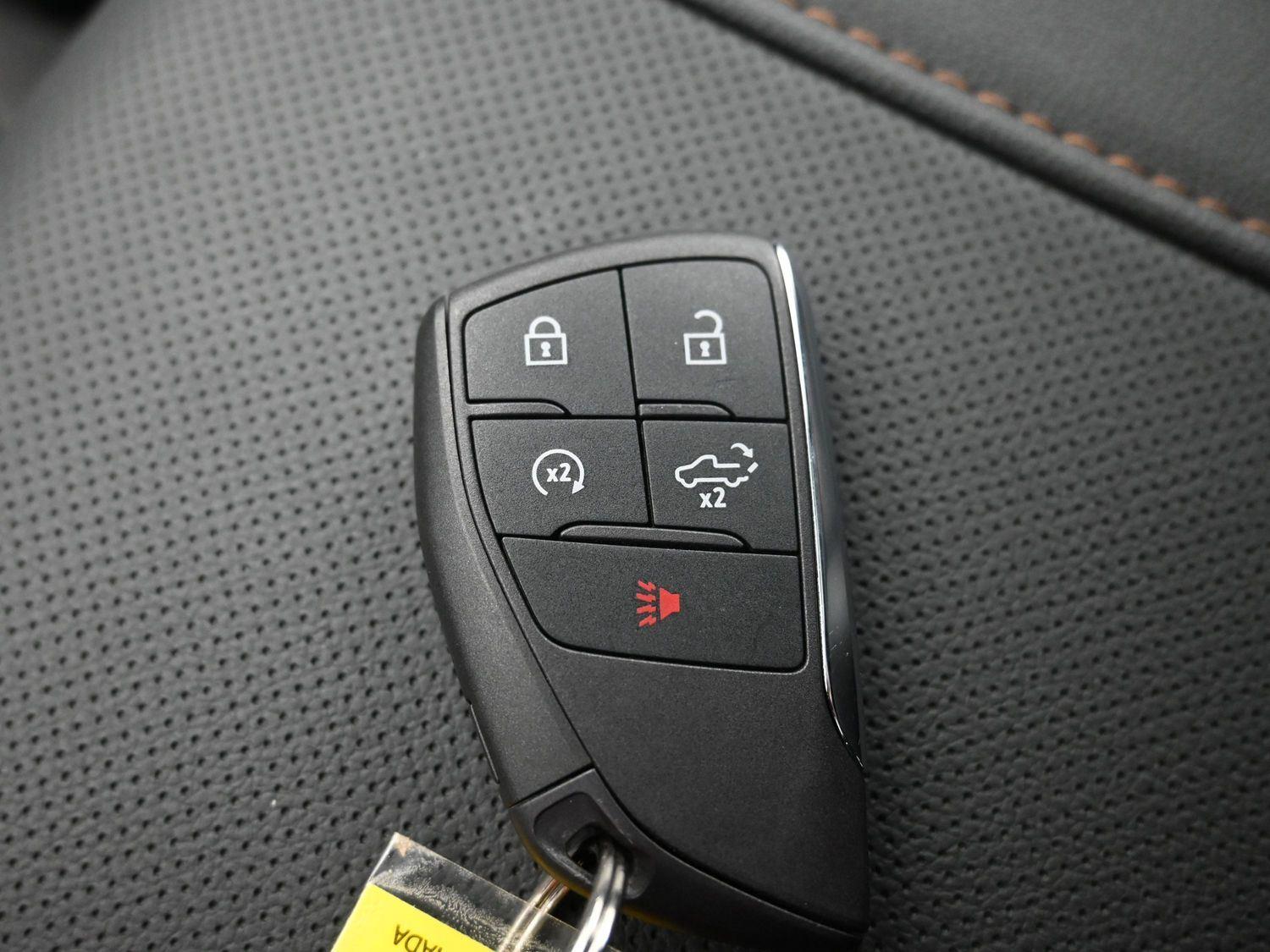 Used 2026 Onyx Black GMC AT4 image 37