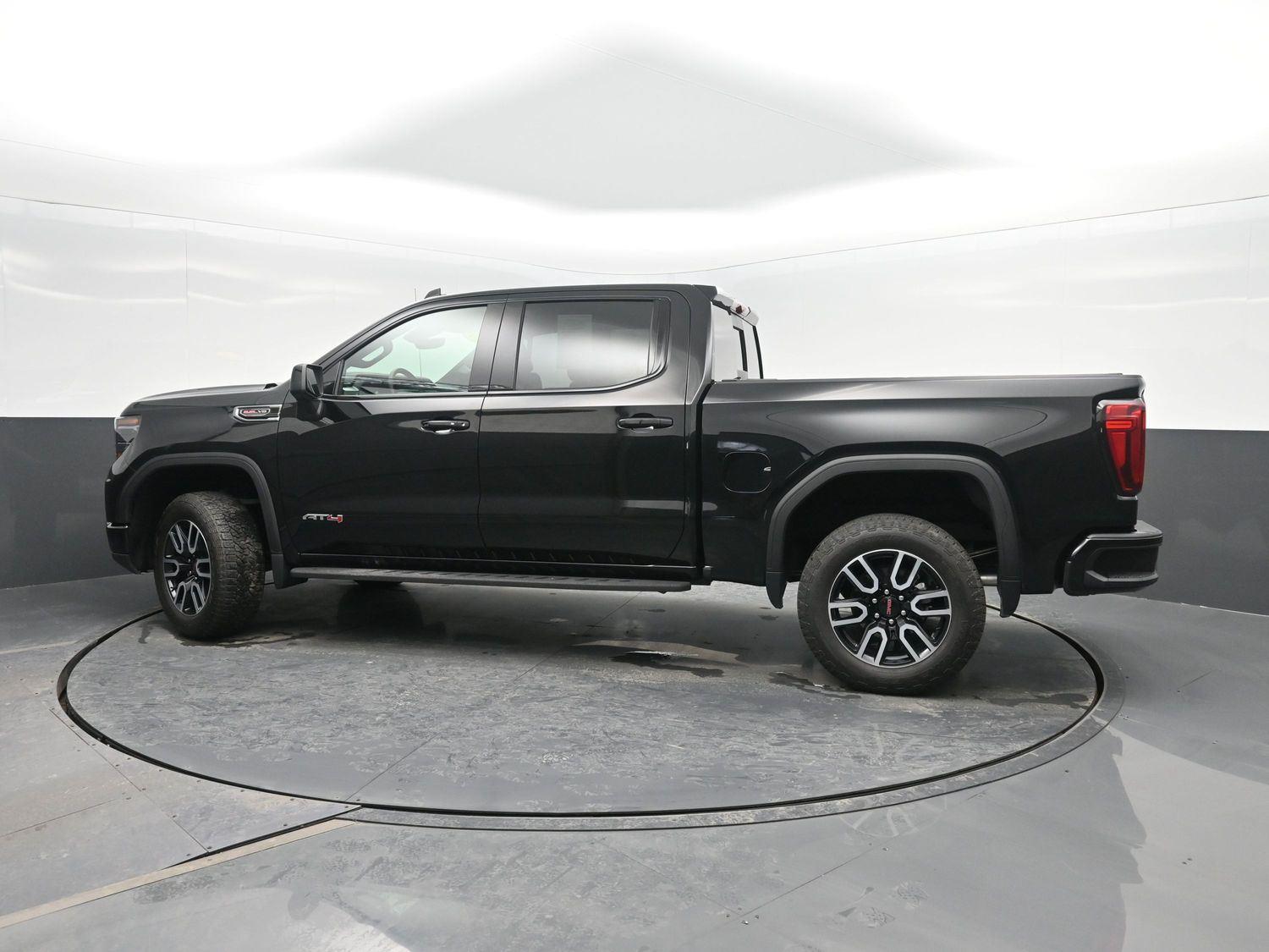 Used 2026 Onyx Black GMC AT4 image 45