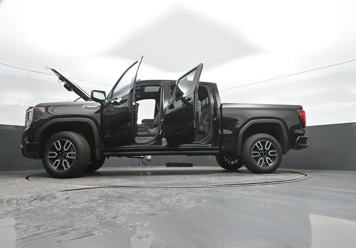 Used 2026 Onyx Black GMC AT4 image 55