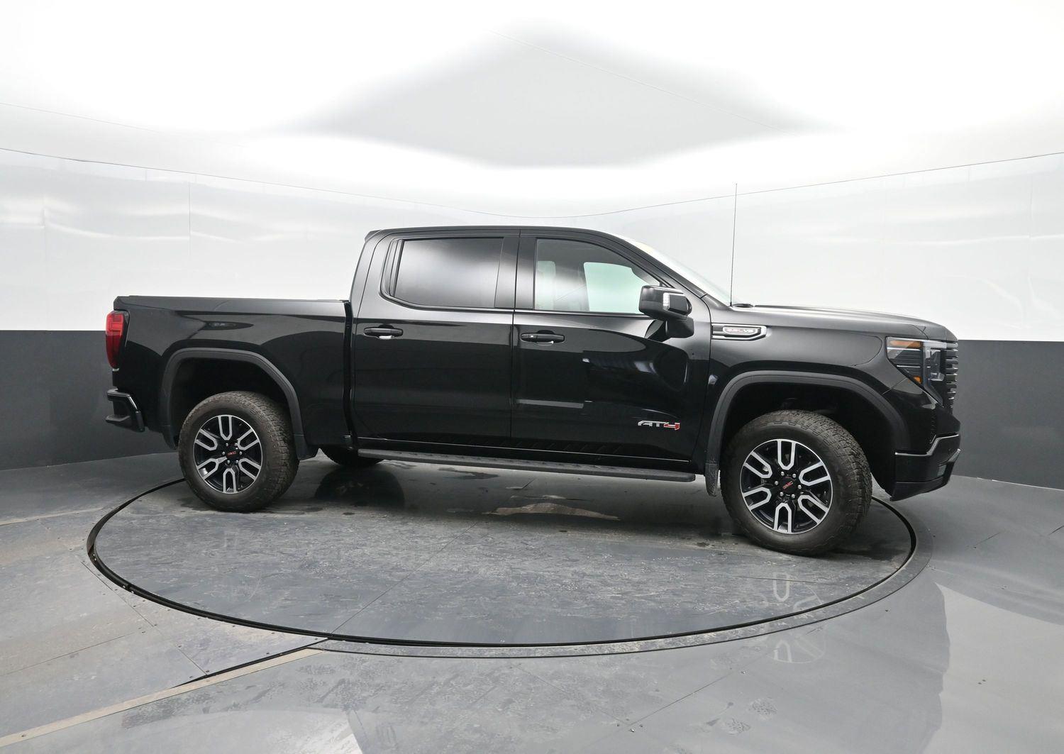 Used 2026 Onyx Black GMC AT4 image 3