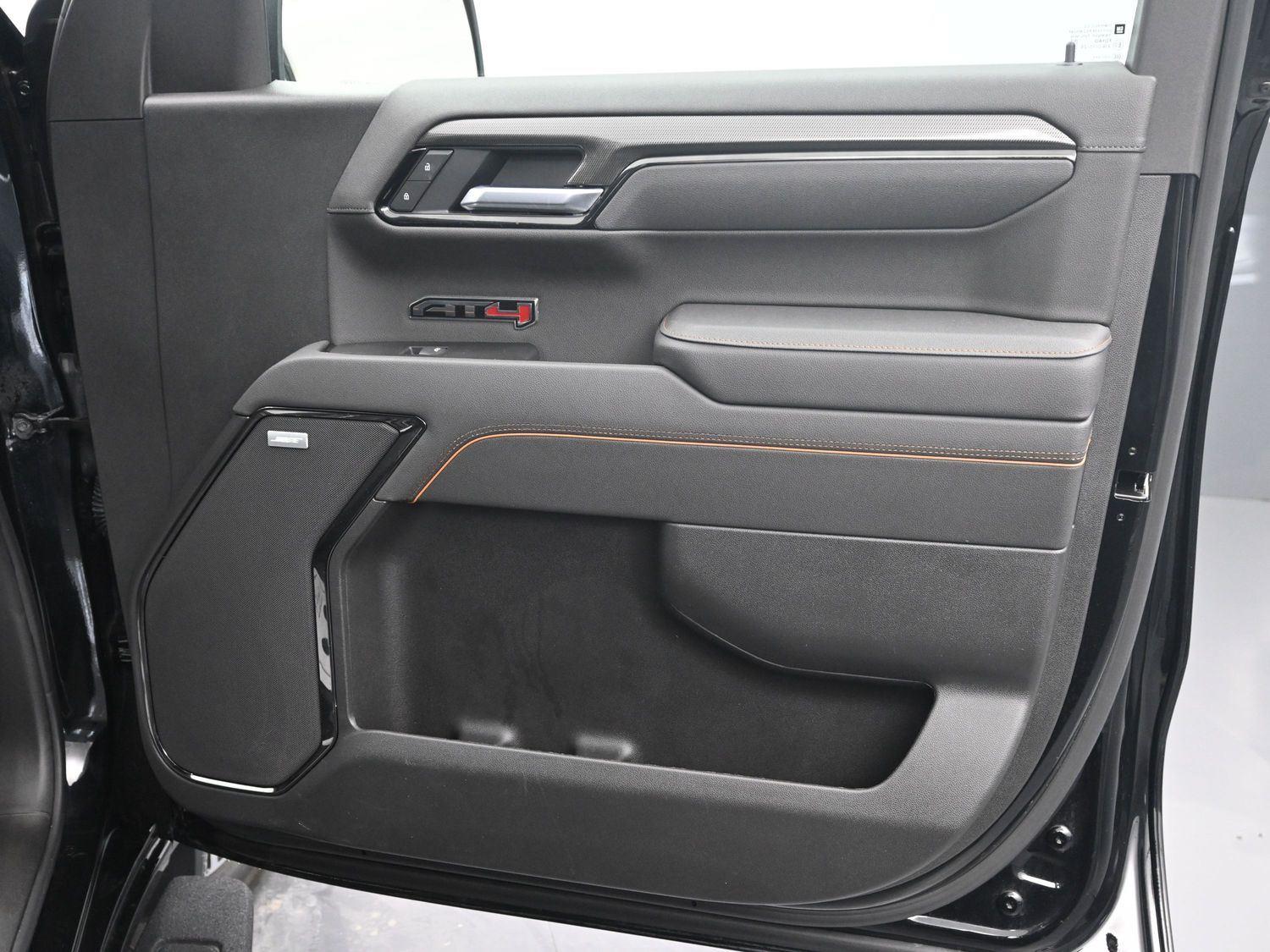 Used 2026 Onyx Black GMC AT4 image 10