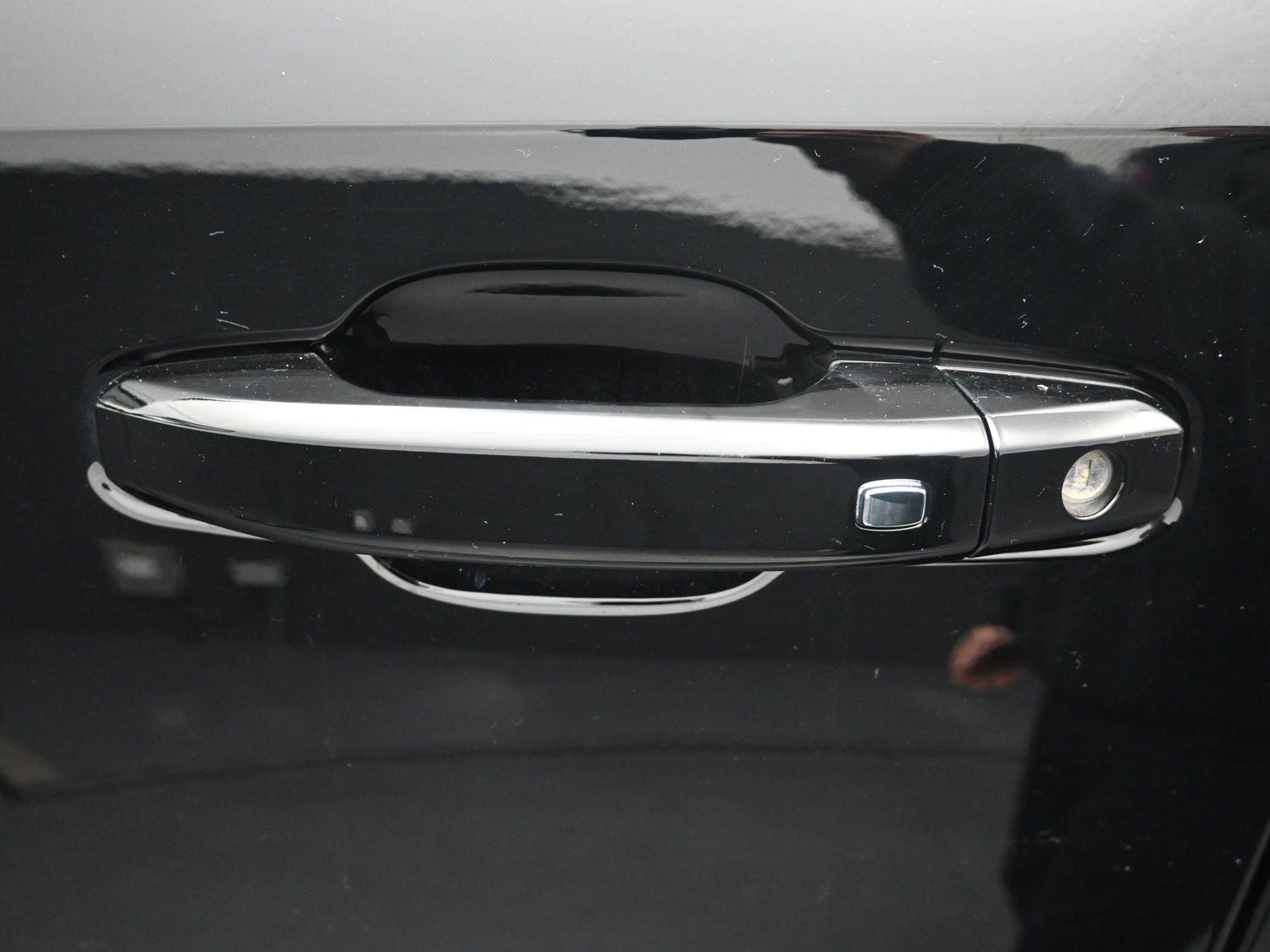 Used 2026 Onyx Black GMC AT4 image 19