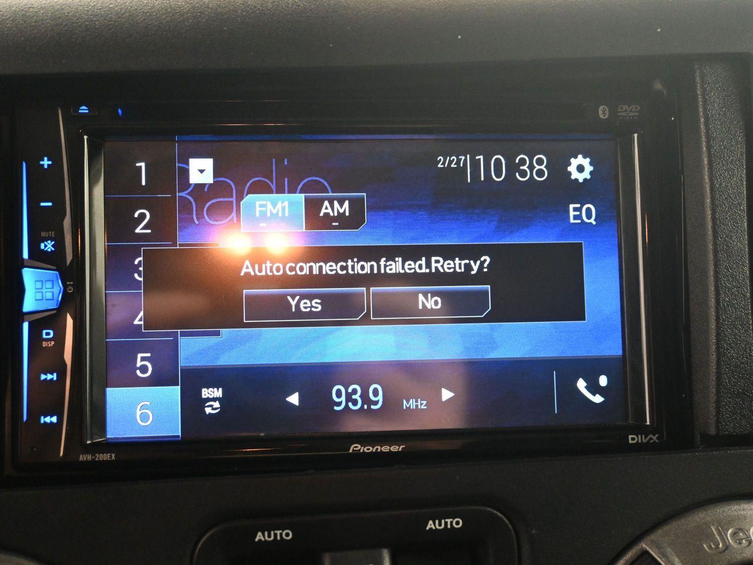 Used 2016 Billet Silver Metallic Clearcoat Jeep Black Bear image 23